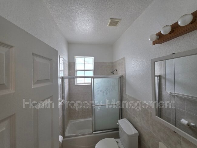 Building Photo - 5157 Rena St