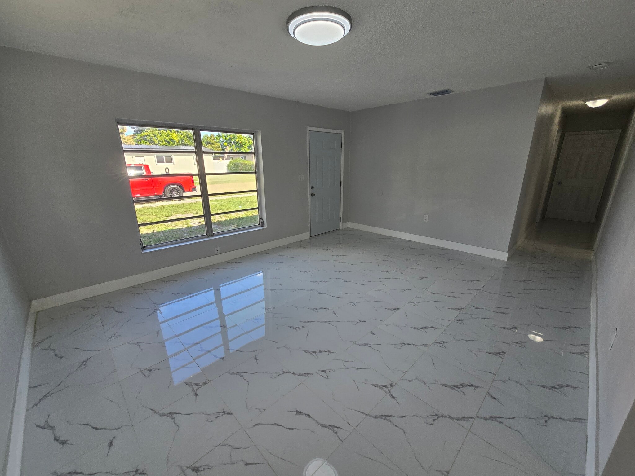 Building Photo - 1320 NE 211th Ter