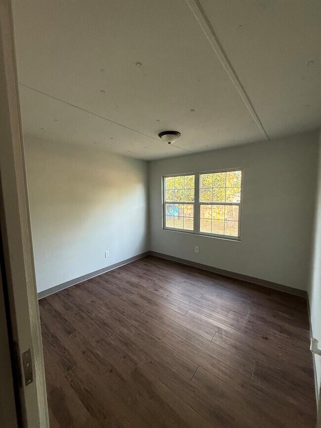 Building Photo - 20604 Delorio St