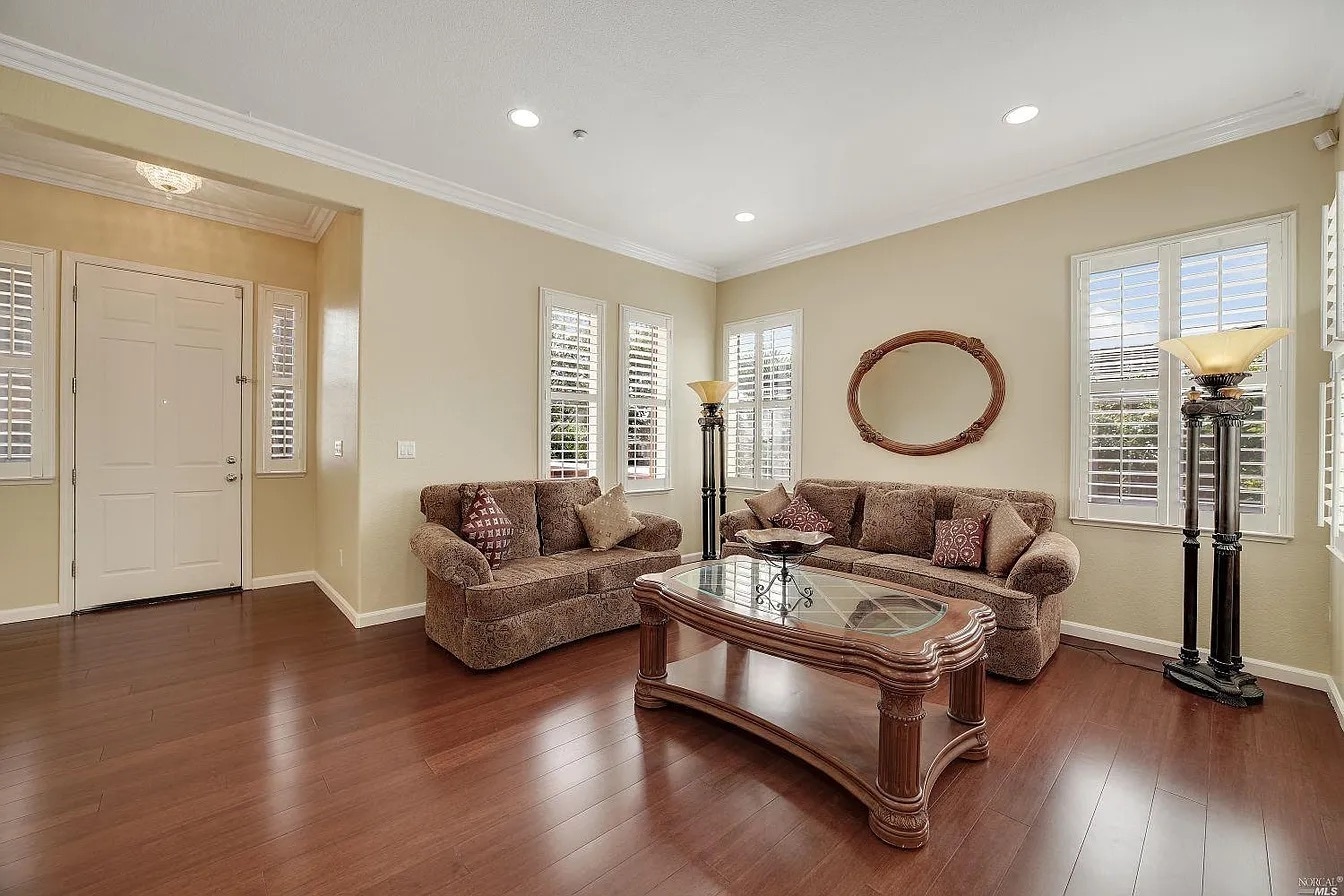 Building Photo - 332 Ring Neck St