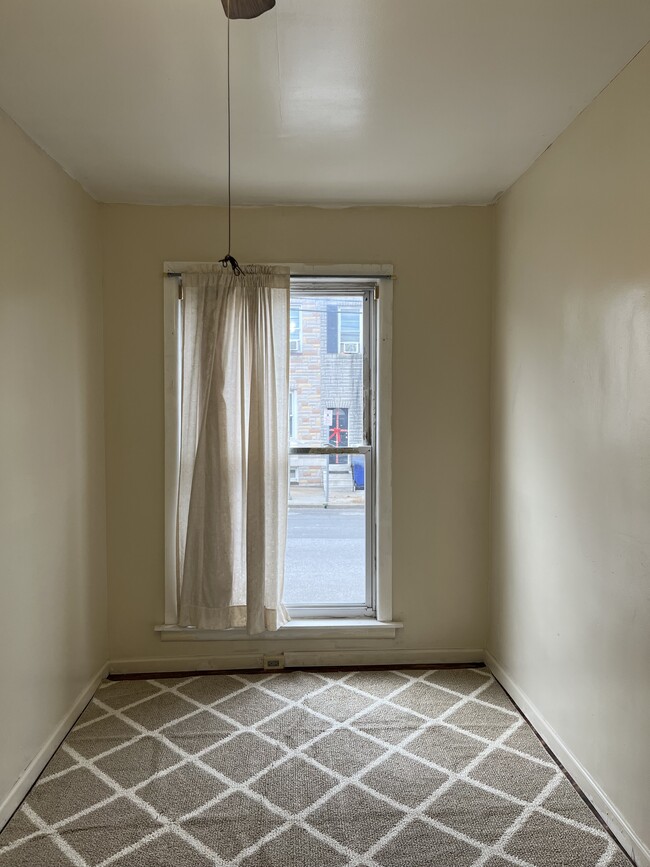 Building Photo - 19 S Kresson St