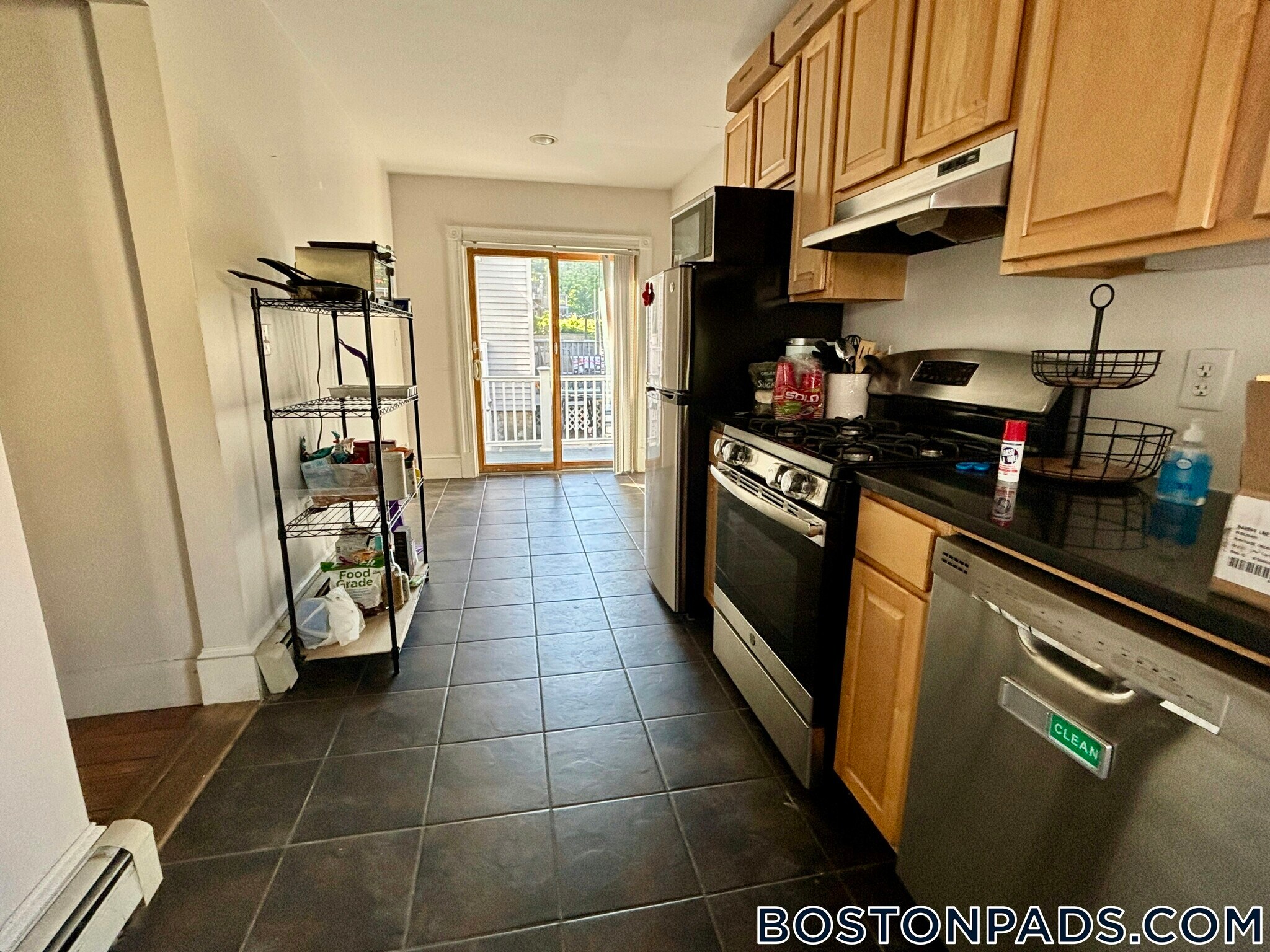 Building Photo - 2 Greenwood Terrace