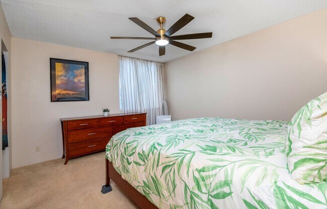 Building Photo - Furnished, One Bedroom/One Bathroom, Ocean...
