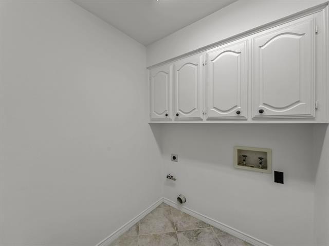Building Photo - 7315 Debbe Dr