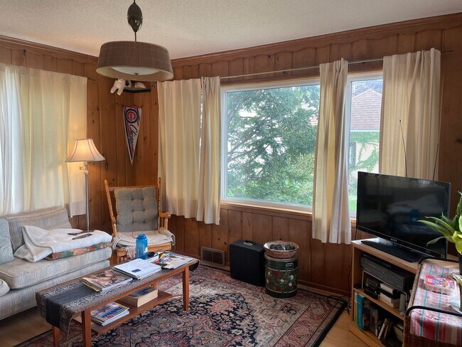 Building Photo - The Cutest 3-Bedroom Tudor - One Block Fro...