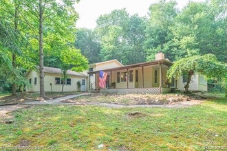 Building Photo - 7870 Chamberlin Rd