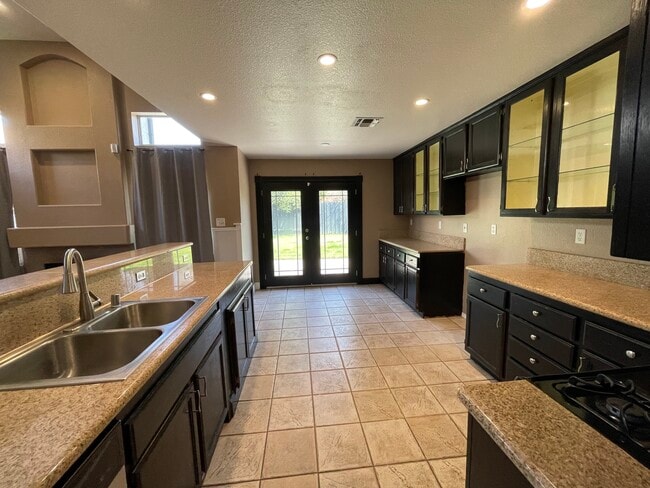 Building Photo - 8255 Point Arena Ct