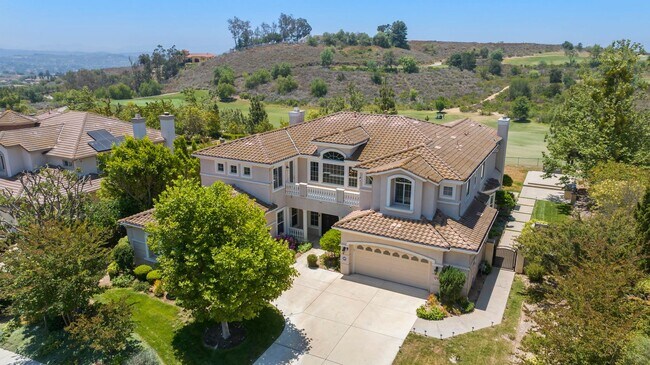 Building Photo - Exquisite Luxury Living in the Moorpark Country Club Estates
