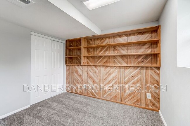 Building Photo - 3539 Turret Green Dr