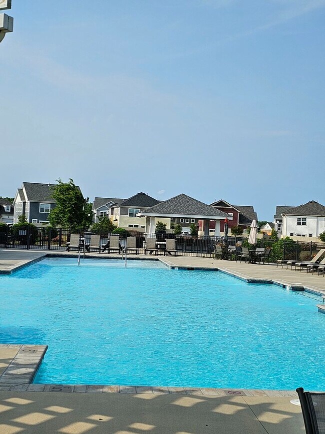 Building Photo - 1949 Bexley Ln