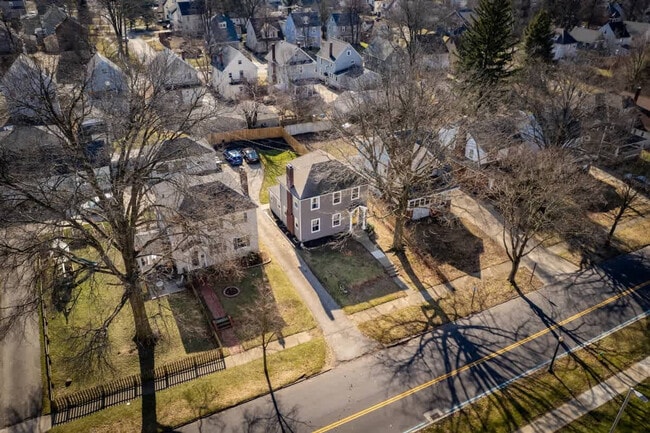 Building Photo - 432 N Firestone Blvd