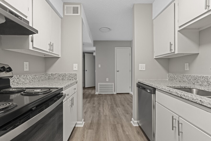 Building Photo - Liberty Heights