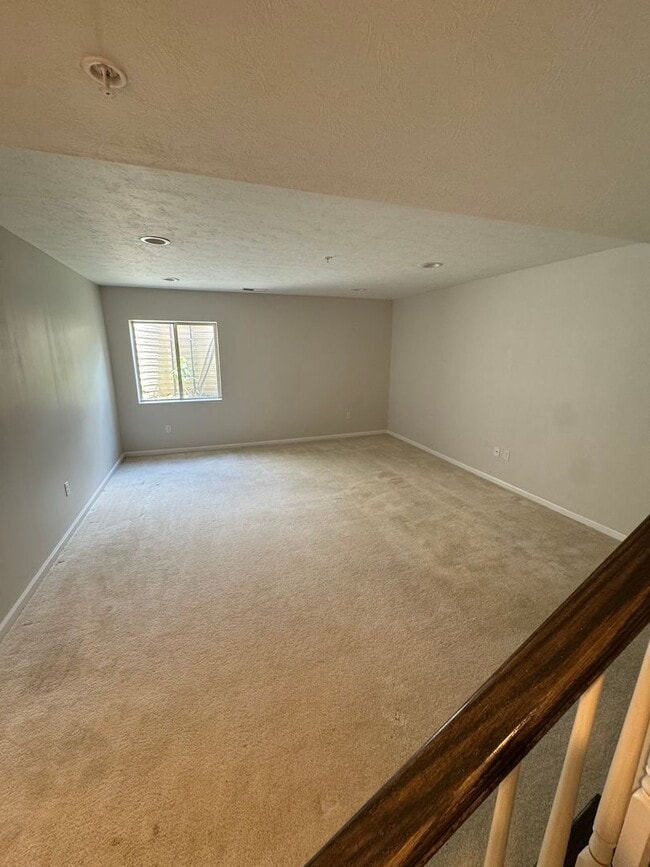 Building Photo - Beautiful 3 Bedroom 3.5 Bath in Sewickley, PA!