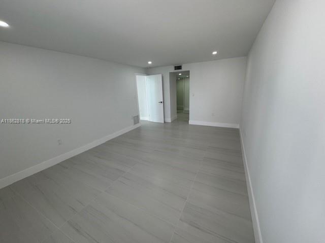 Building Photo - 18151 NE 31st Ct