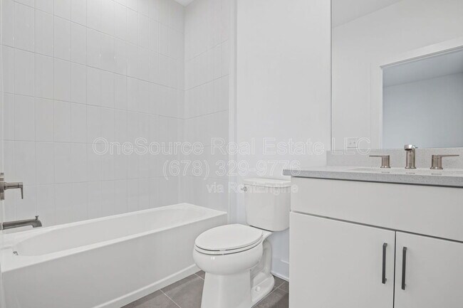 Building Photo - 201 New St