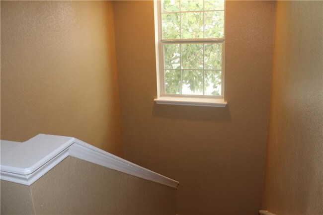 Building Photo - 386 McGarity