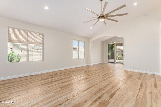 Building Photo - 7251 E Lomita Ave