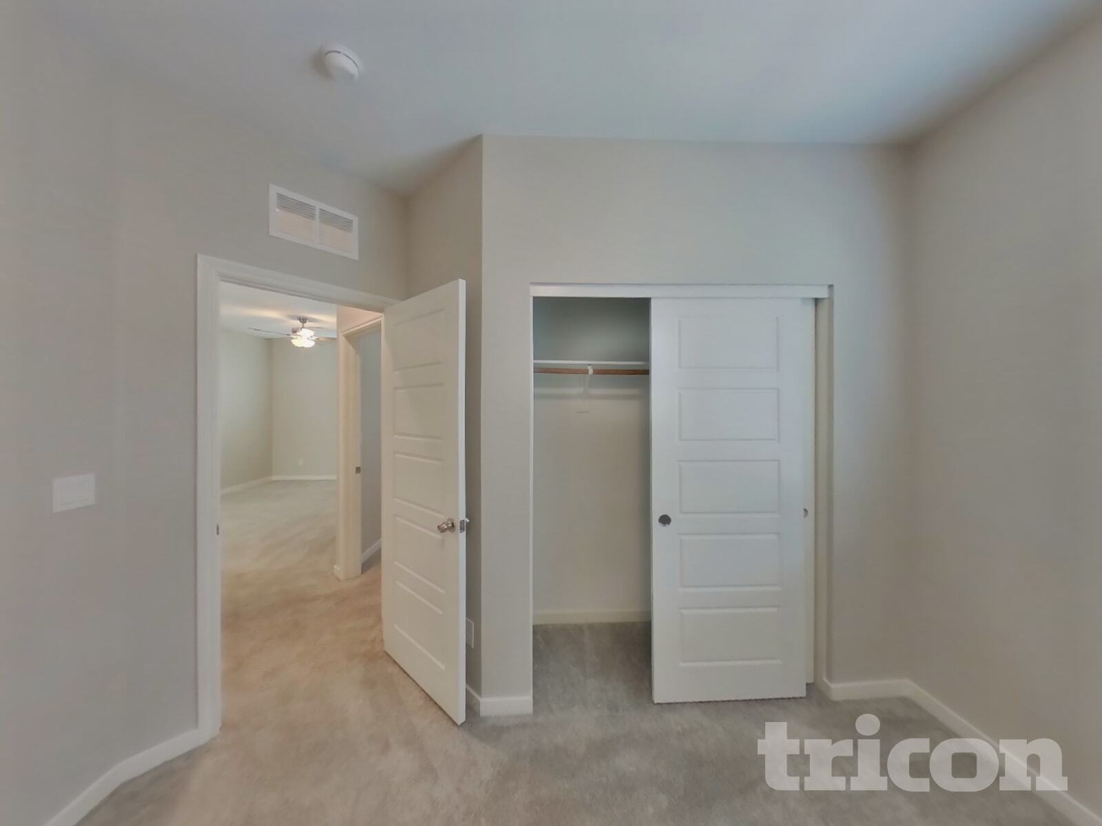 Building Photo - 2831 Lindsey Spgs St