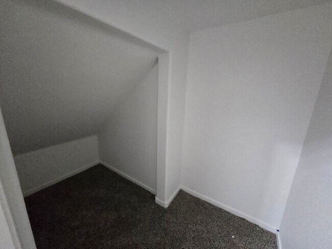 Building Photo - Get $1825 Off Feb 2026 - Move-in no later than Dec 29th!