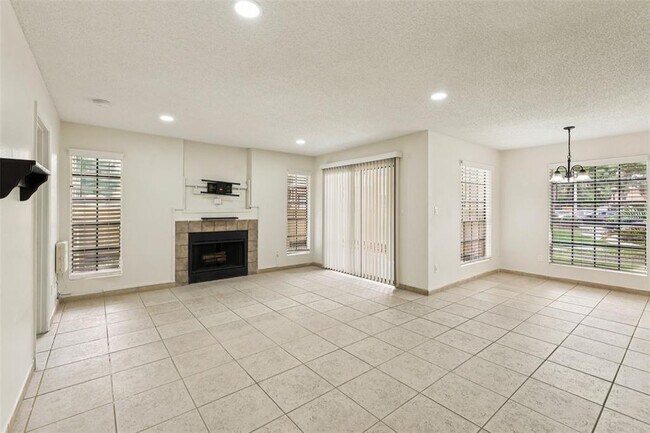 Building Photo - 8724 Mallard Reserve Dr