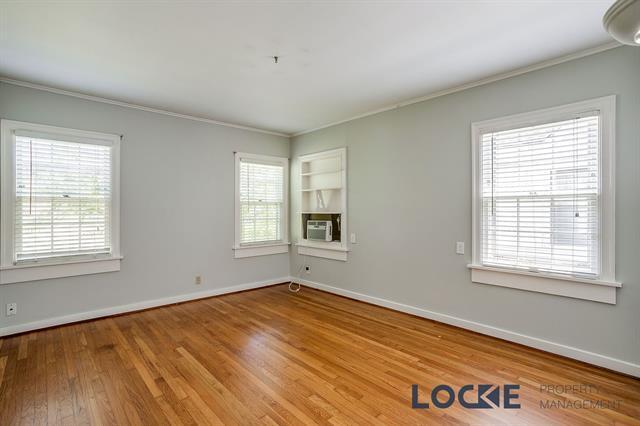 Building Photo - 4328 Calmont Ave