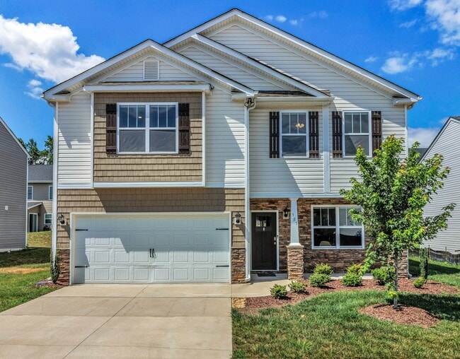 Primary Photo - 305 Woodnettle Ln