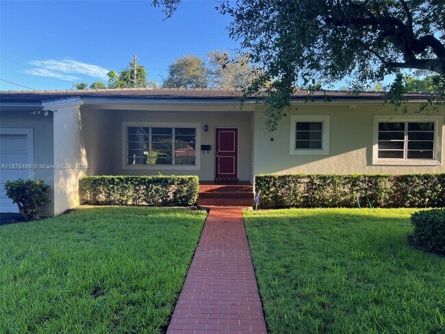 Building Photo - 437 Velarde Ave