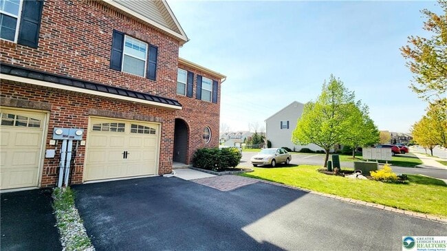 Building Photo - 257 Blue Sage Dr