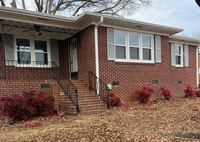 Building Photo - 310 Hammett Bridge Rd