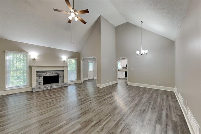 Building Photo - 755 Abbington Ln