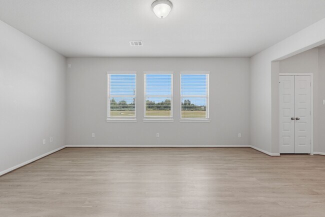 Building Photo - 10406 Milford Wds Ln