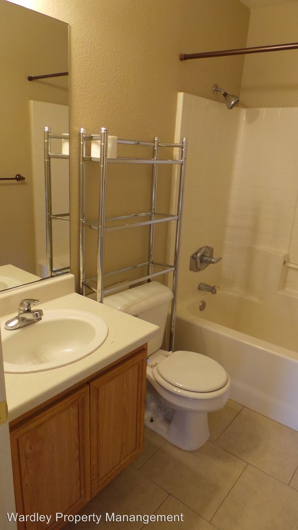 Building Photo - 617 Black Sand Ct