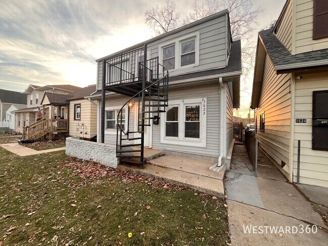 Building Photo - 1622 N 40th Ave