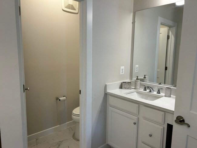 Building Photo - 503 Tassita Ln