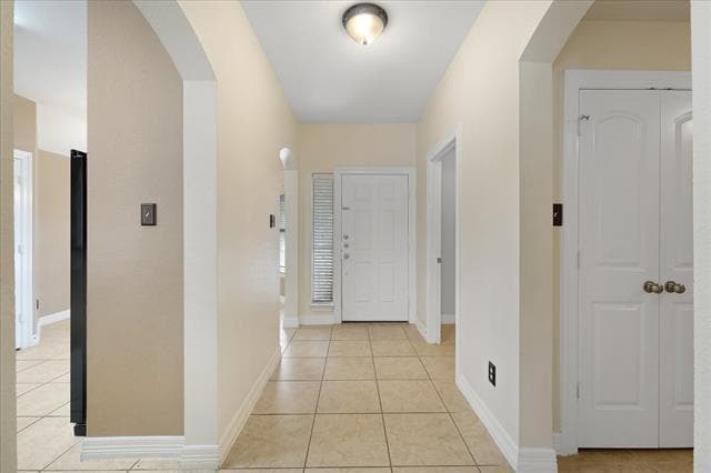 Building Photo - 300 Bluefinch Dr