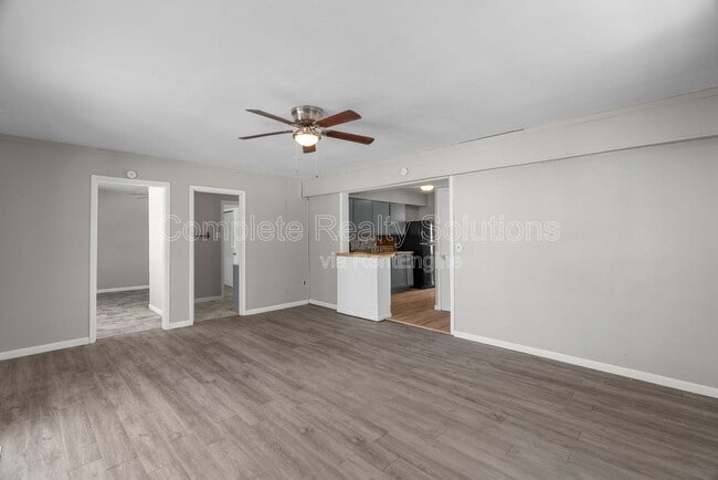 Building Photo - 409 Caithness Rd