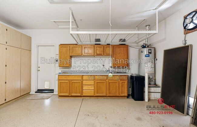 Building Photo - 2927 W Plum Hollow Dr