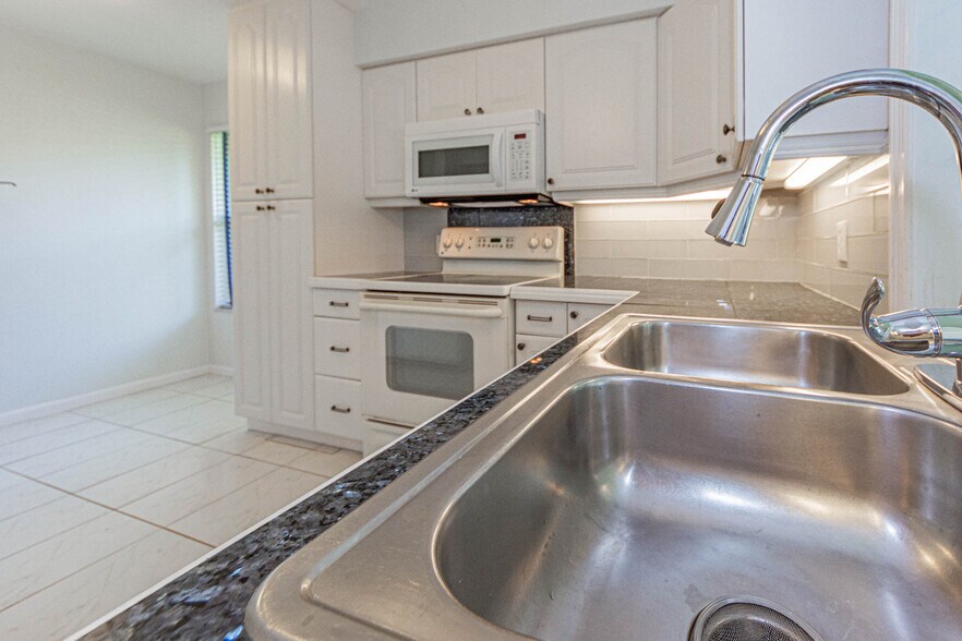 Building Photo - 13257 Touchstone Pl