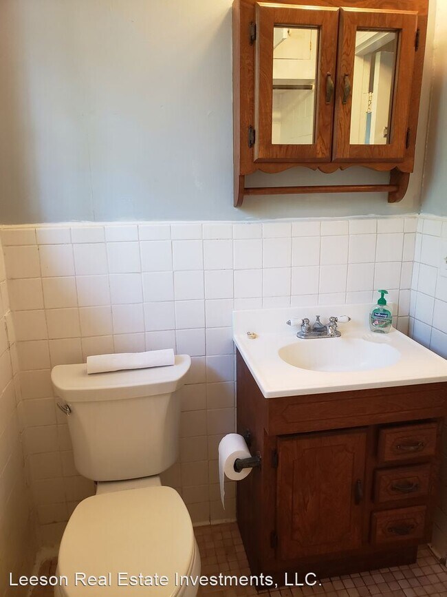 Building Photo - 3 br, 1 bath House - 4022 Independence Ave.