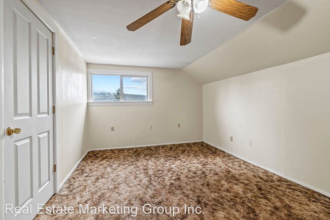 Building Photo - 3 br, 2 bath House - 219 Mossyrock Ave