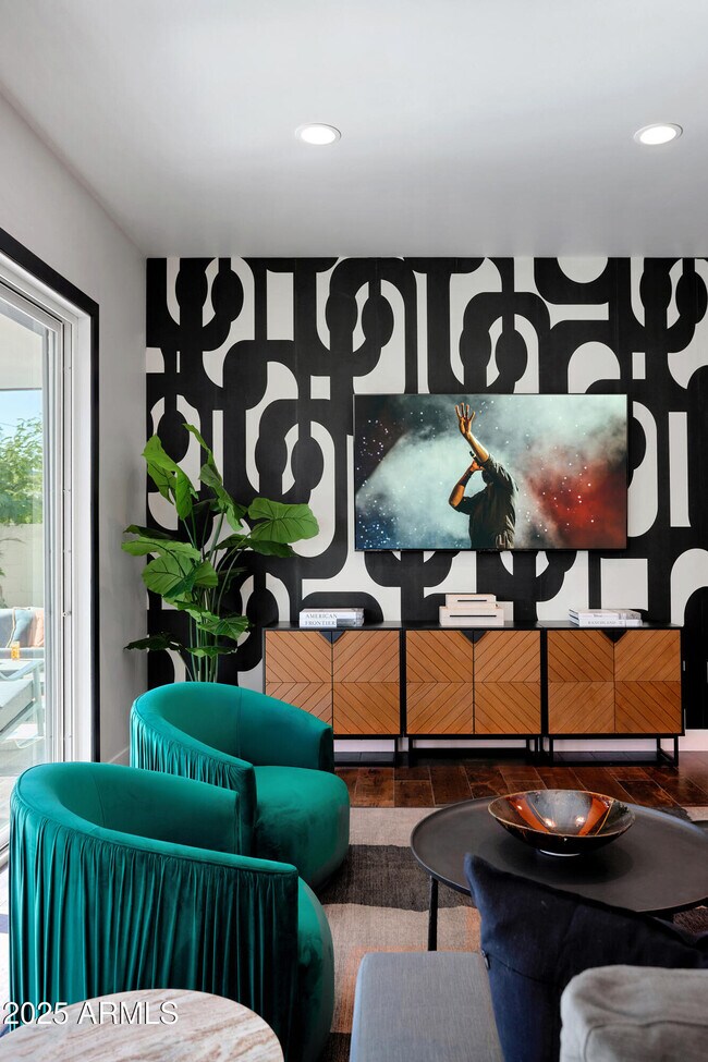 Building Photo - 3229 E Campbell Ave