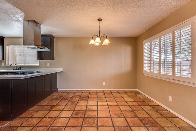 Building Photo - Upper Valley of West El Paso Rental Home