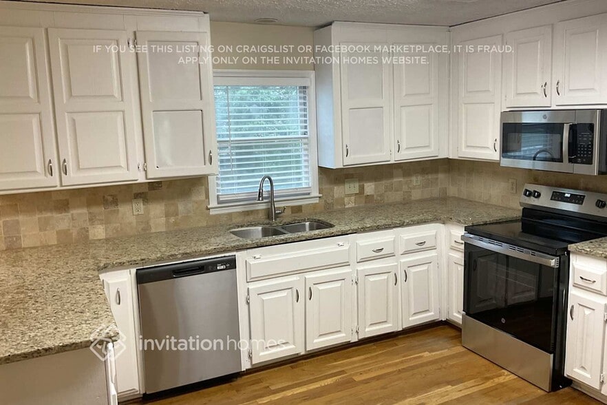 Building Photo - 4333 Alison Jane Dr NE