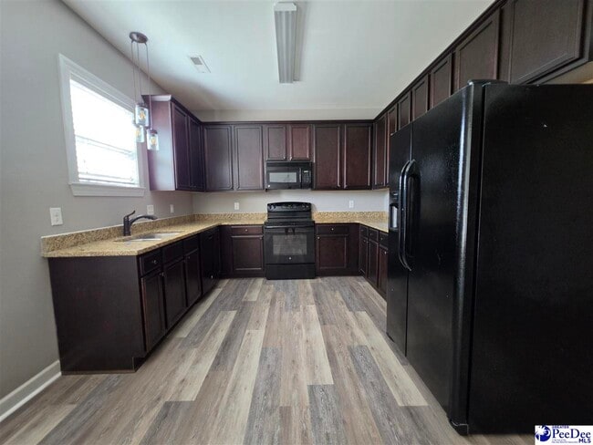 Building Photo - 3022 Red Berry Circle