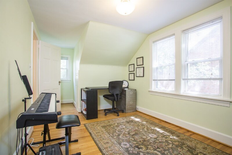 Building Photo - 920 Monmouth Ave