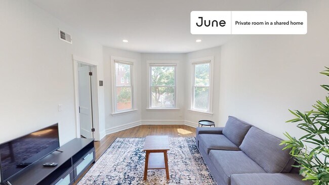 Building Photo - Room in Shared 4 bed/2 bath home