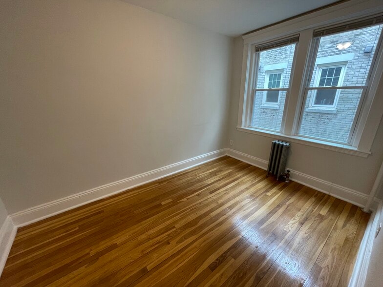 Building Photo - 260 Chestnut Hill Ave