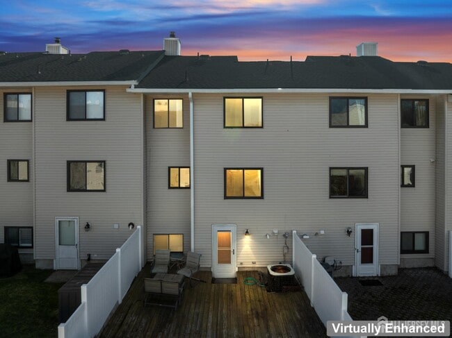 Building Photo - 424 Middlewood Rd