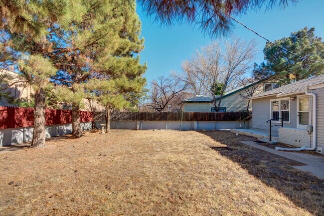 Building Photo - Tech Terrace Pre-Lease for 2026 or available now!