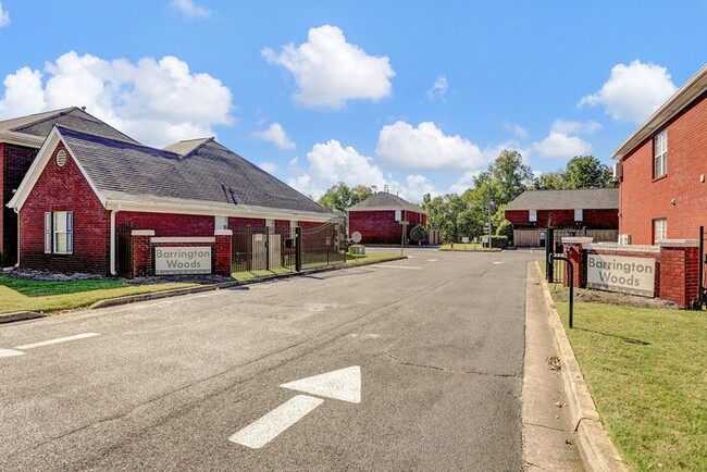 Building Photo - Barrington Woods Townhomes